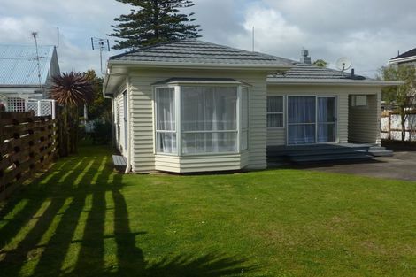 Photo of property in 218 St George Street, Papatoetoe, Auckland, 2025