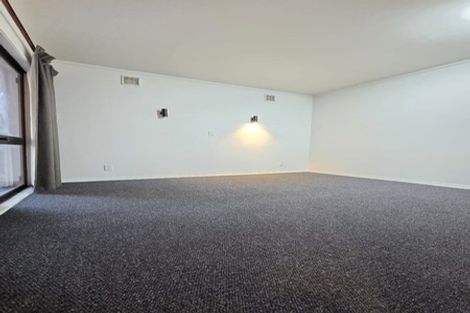 Photo of property in 14 Waimana Road, Conifer Grove, Takanini, 2112