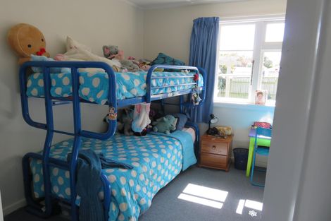 Photo of property in 1 Erskine Street, Winchester, 7985