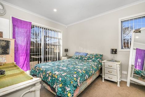 Photo of property in 6a Braeburn Place, Takanini, 2112