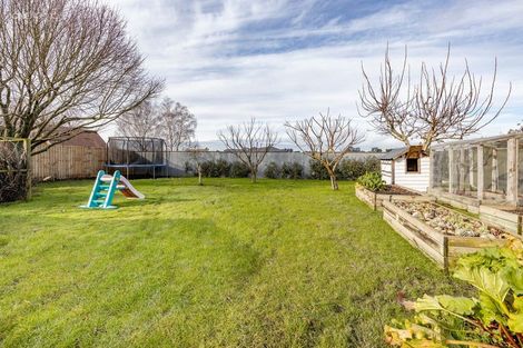 Photo of property in 96 Main North Road, Woodend, 7610