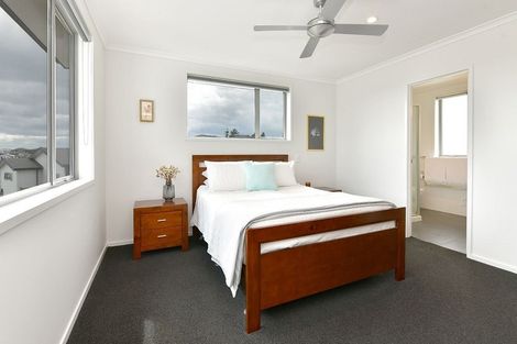 Photo of property in 6 Skipjack Pass, Silverdale, 0932