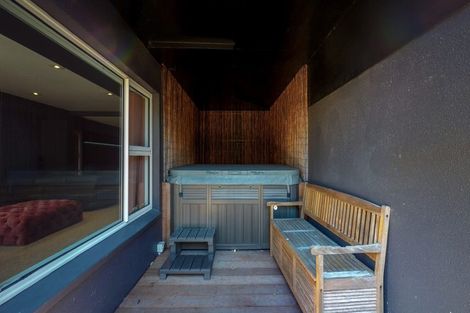 Photo of property in 4 Robieson Street, Roseneath, Wellington, 6011