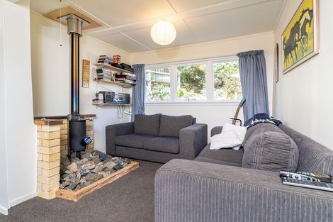 Photo of property in 6 Ayton Street, Taieri Mouth, Brighton, 9091