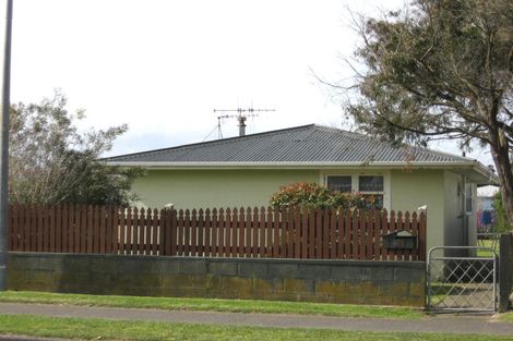 Photo of property in 24 Kotuku Street, Castlecliff, Whanganui, 4501