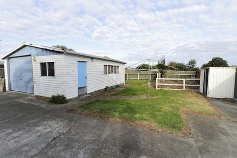 Photo of property in 21 Cross Street, Castlecliff, Whanganui, 4501