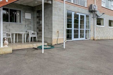 Photo of property in 35 Augusta Street, Redcliffs, Christchurch, 8081