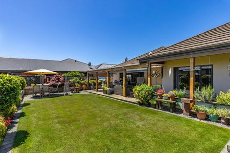 Photo of property in 17 Magnolia Drive, Springlands, Blenheim, 7201