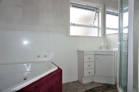 Photo of property in 34 Balmoral Street, Levin, 5510