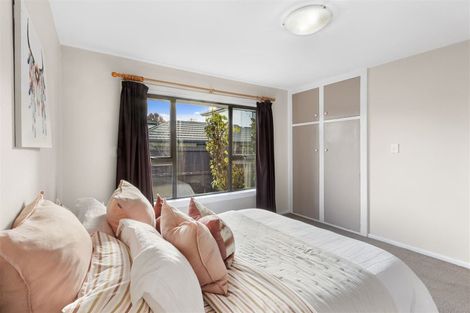 Photo of property in 39 Woodbury Street, Avonhead, Christchurch, 8042