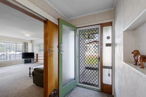 Photo of property in 42 Queens Road, Glen Avon, New Plymouth, 4312