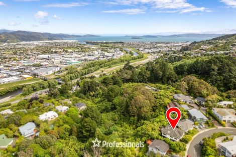 Photo of property in 73 Tirohanga Road, Tirohanga, Lower Hutt, 5010