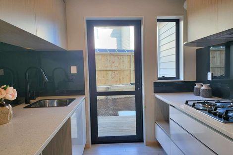 Photo of property in 62 Drumbuoy Drive, Flat Bush, Auckland, 2019