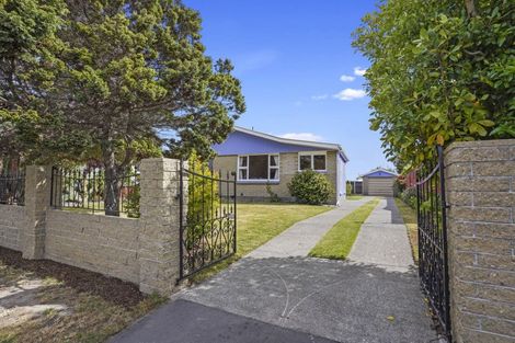 Photo of property in 7 Glenora Place, Hornby, Christchurch, 8042