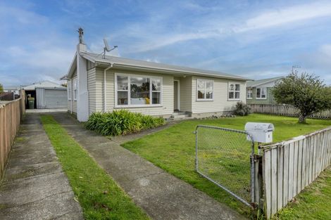 Photo of property in 6 Ross Street, Levin, 5510