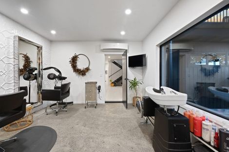 Photo of property in 175 Sandspit Road, Shelly Park, Auckland, 2014