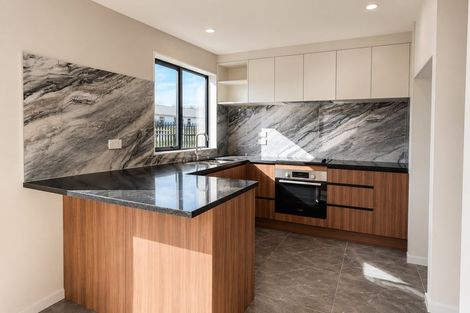 Photo of property in 18 Russell Road, Manurewa, Auckland, 2102