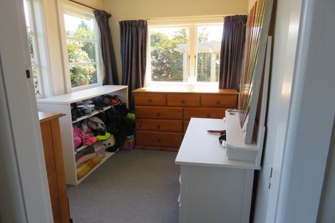 Photo of property in 1 Erskine Street, Winchester, 7985