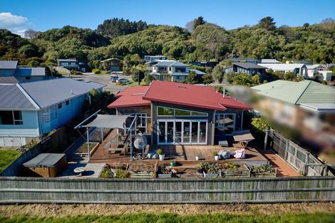 Photo of property in 51 Kotuku Road, South Bay, Kaikoura, 7300