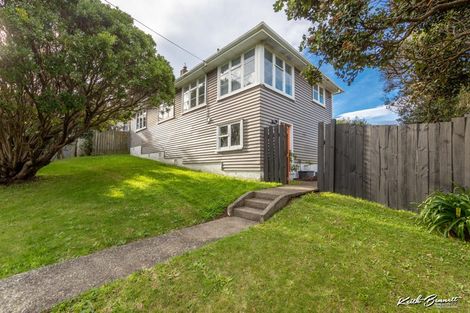 Photo of property in 13 Dorset Grove, Cannons Creek, Porirua, 5024