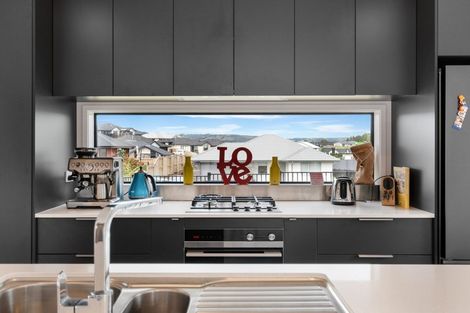 Photo of property in 8 Anglers Way, Omokoroa, 3114