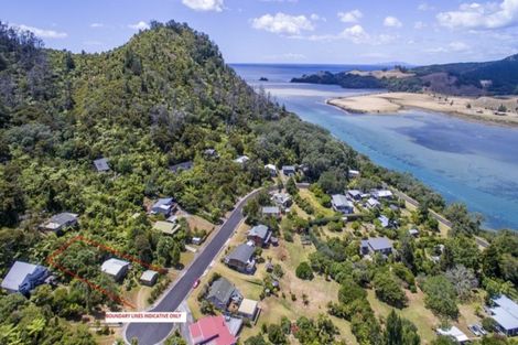 Photo of property in 30 Ngahere Terrace, Opoutere, Whangamata, 3691