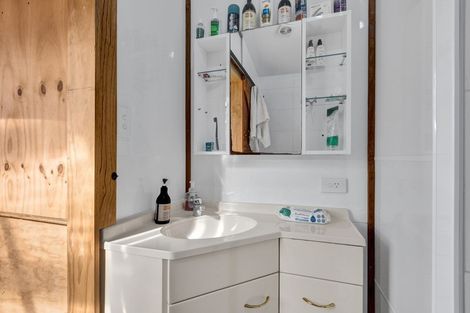 Photo of property in 42 Whakapaki Street, Urenui, 4375