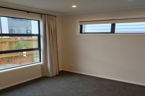 Photo of property in 16a Royal Street, Upper Hutt Central, Upper Hutt, 5018