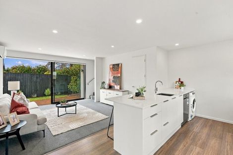 Photo of property in 2/233 Edgeware Road, Edgeware, Christchurch, 8013