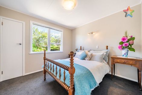 Photo of property in 28a Whites Line West, Woburn, Lower Hutt, 5010