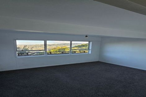 Photo of property in 10 Middlesex Place, Northland, Wellington, 6012