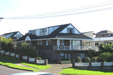 Photo of property in 1/11 Takutai Avenue, Bucklands Beach, Auckland, 2012
