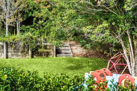 Photo of property in 92 Awaruku Road, Torbay, Auckland, 0630