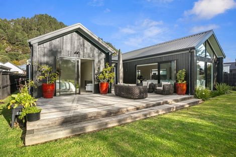 Photo of property in 15 Lynette Place, Pauanui, 3579
