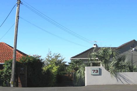 Photo of property in 1/73 Kitchener Road, Milford, Auckland, 0620