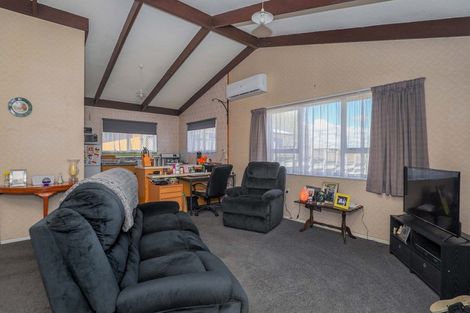 Photo of property in 227 Whitaker Street, Te Aroha, 3320