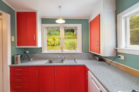 Photo of property in 36 Merlincote Crescent, Governors Bay, Lyttelton, 8971