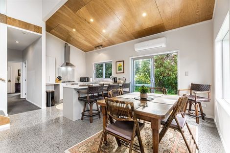 Photo of property in 72 Reid Road, Glenbrook, Waiuku, 2681