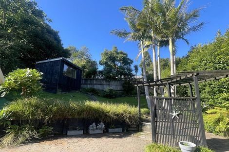 Photo of property in 2/43 Seaton Road, Murrays Bay, Auckland, 0630