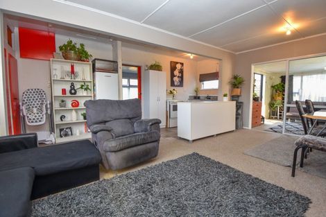 Photo of property in 242 High Street South, Carterton, 5713