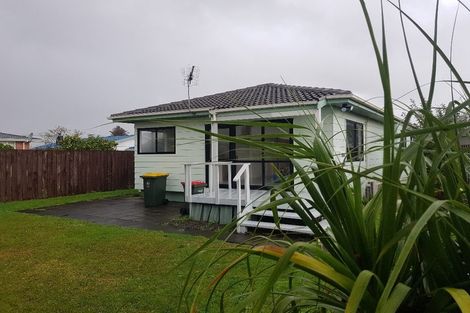 Photo of property in 2/21 Beeston Crescent, Manurewa, Auckland, 2102