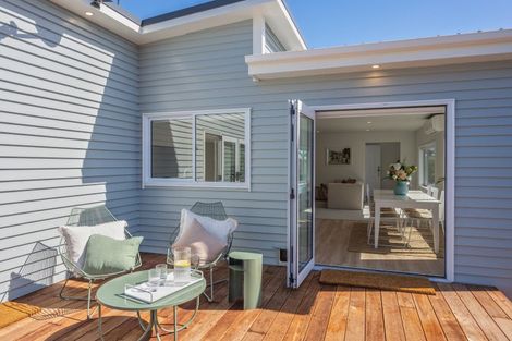 Photo of property in 4a Huia Road, Raumati Beach, Paraparaumu, 5032