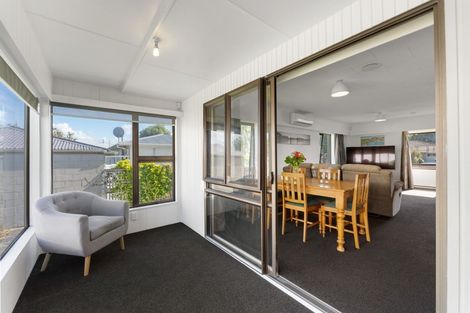 Photo of property in 417 College Street, Hokowhitu, Palmerston North, 4410