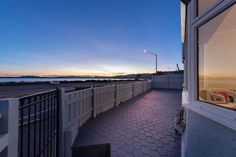 Photo of property in 155 The Esplanade, Petone, Lower Hutt, 5012