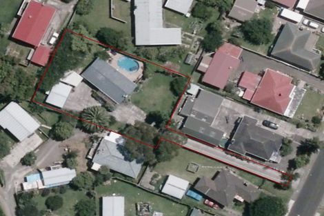 Photo of property in 6 Tamariki Avenue, Kelston, Auckland, 0602