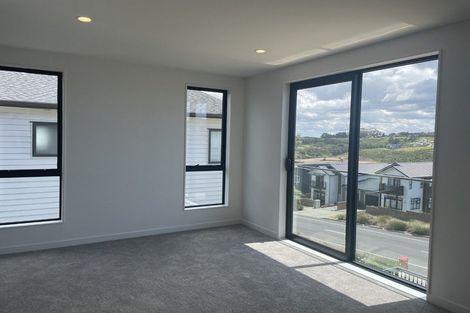 Photo of property in 22 Cavalli Road, Long Bay, Auckland, 0630