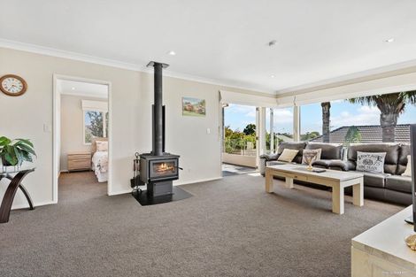 Photo of property in 6 Girdhar Place, Pukekohe, 2120