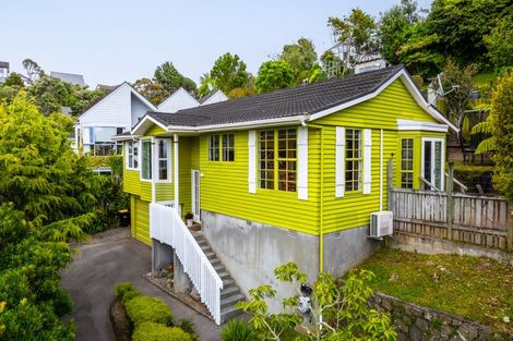 Photo of property in 18 Chisbury Lane, Churton Park, Wellington, 6037