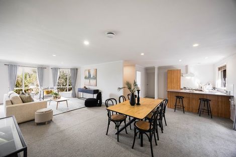Photo of property in 25 Blue Heron Rise, Stanmore Bay, Whangaparaoa, 0932