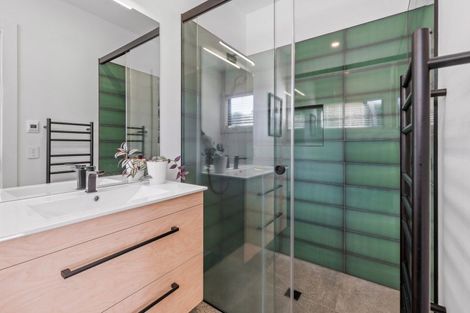 Photo of property in 11 Bodes Lane, Kinloch, Taupo, 3377